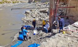 REPARAN REGLA LIMNIMÉTRICA EN CONDORCERRO PARA GARANTIZAR CONTROL Y DISTRIBUCIÓN DEL AGUA