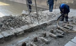 CHINECAS CONTINÚA TRABAJOS DE MANTENIMIENTO A BARRAJE MÓVIL DE BOCATOMA LA HUACA