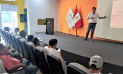 GERENTE GENERAL DEL PROYECTO ESPECIAL CHINECAS EXPONE ESQUEMA HIDRÁULICO ANTE REPRESENTANTES DEL GORE ANCASH