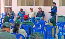 GERENTE DE CHINECAS EXPLICA A AGRICULTORES RAZONES DE RETRASO EN EJECUCIÓN DE FICHAS DE PREVENCIÓN